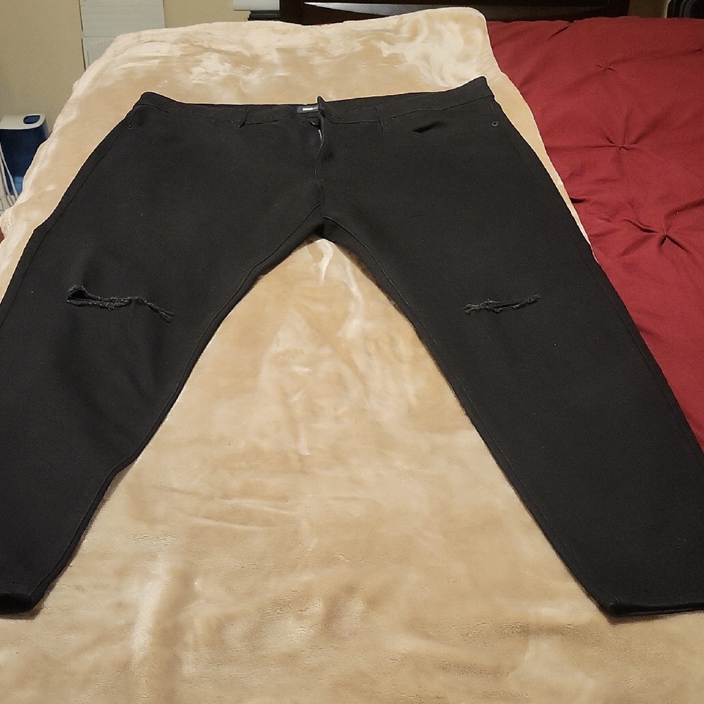 Stylish Black Relaxed Fit Jeans for Men